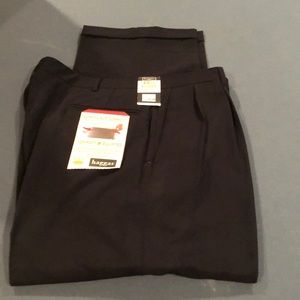 Men’s Haggar dress pants 40W x 30L.